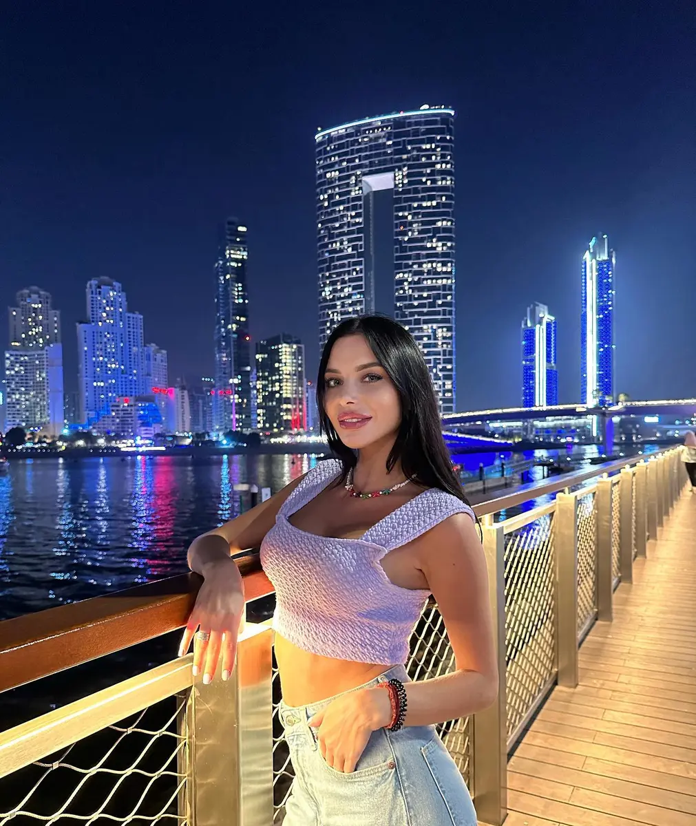 Alesya escort in Dubai