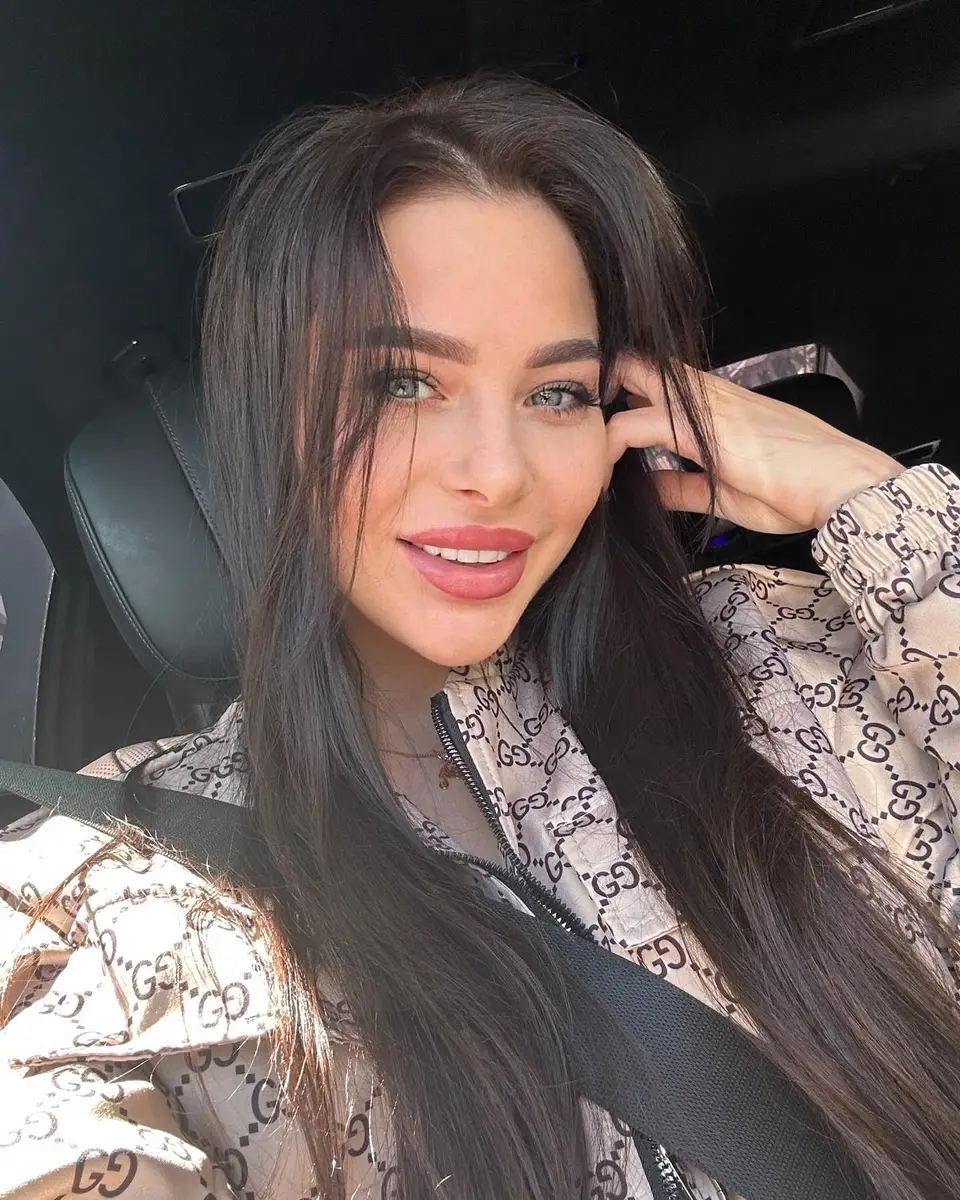 Alesya escort in Dubai