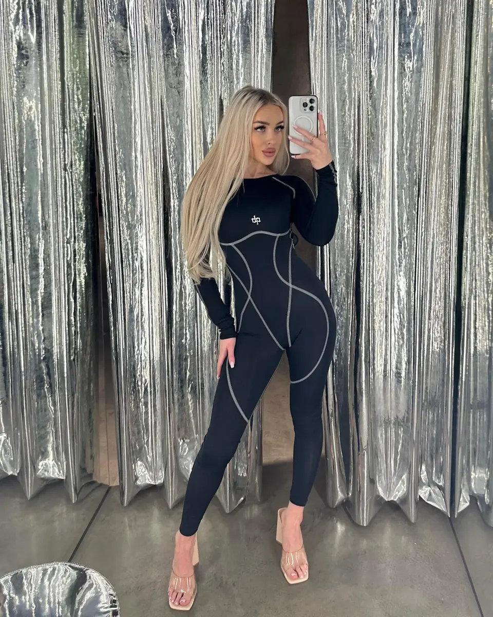 Angela escort in Dubai