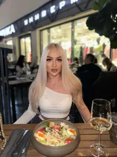 Angela escort in Dubai