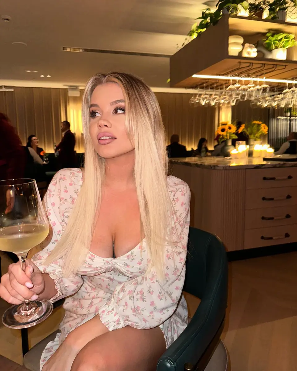 Aurora escort in Dubai