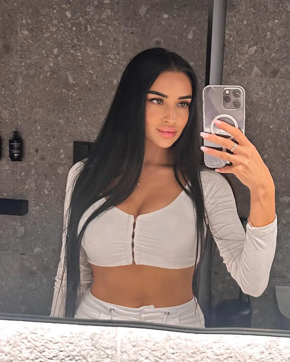 Bogdana escort in Dubai