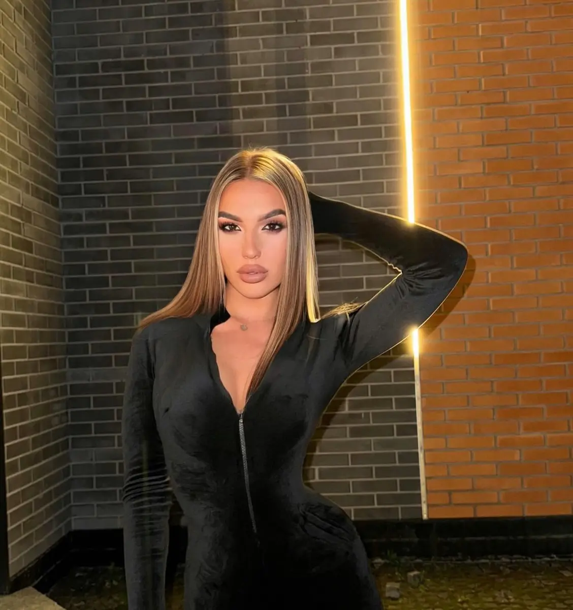 Chloe escort in Dubai