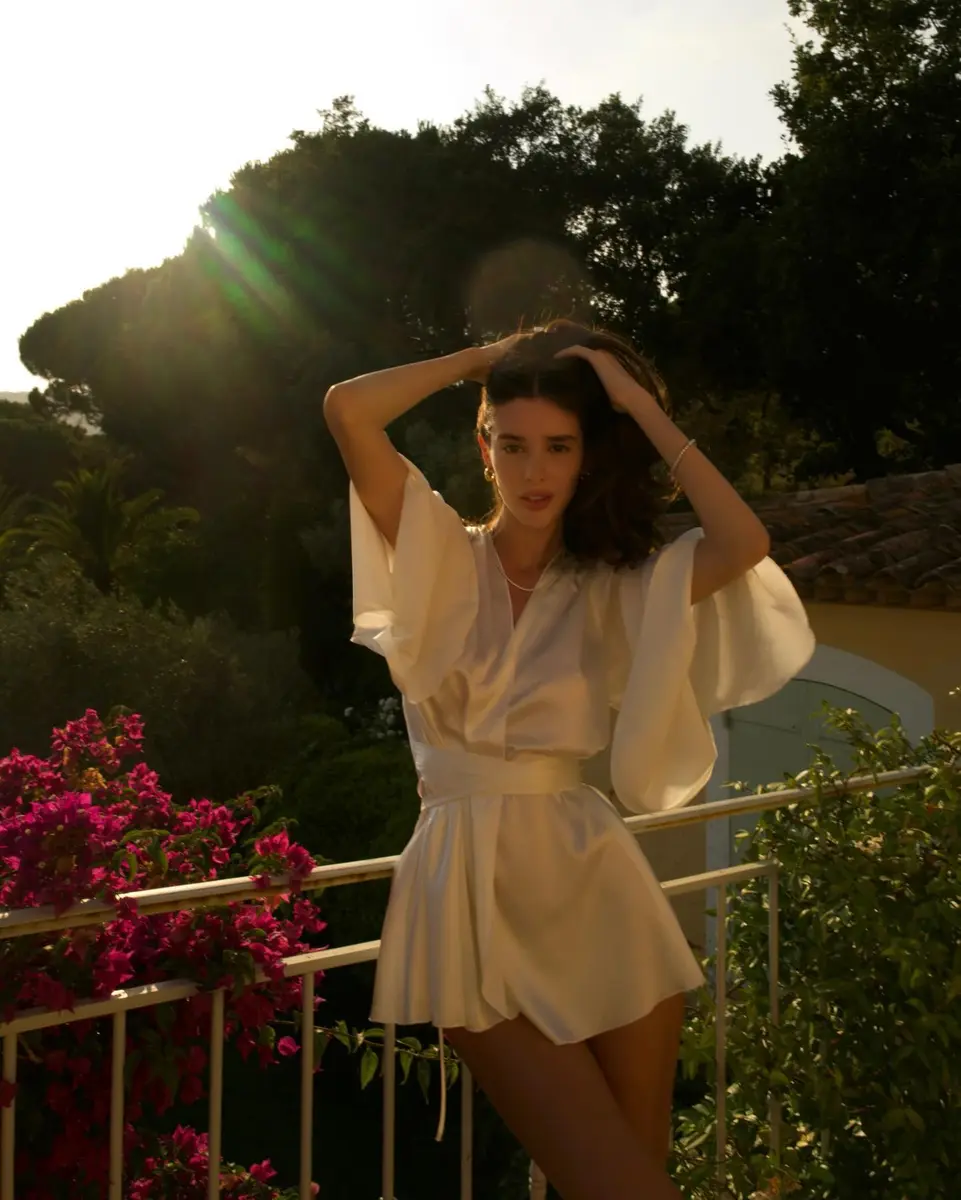 Dammi escort in Dubai