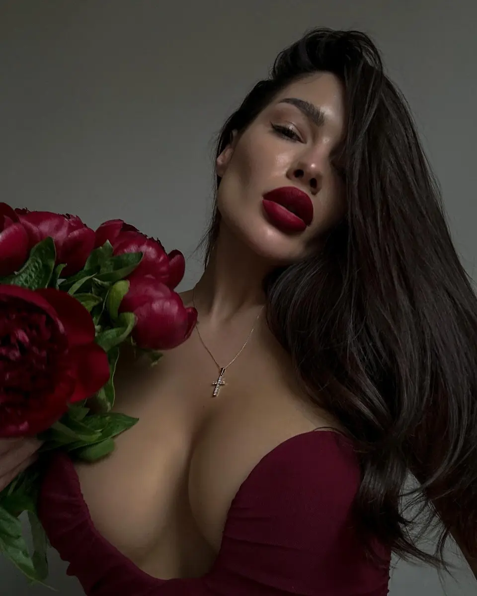 Ella escort in Dubai