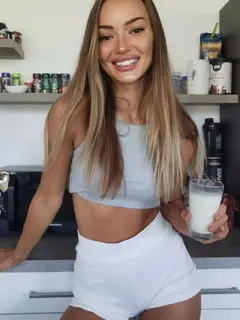Lana escort in Dubai
