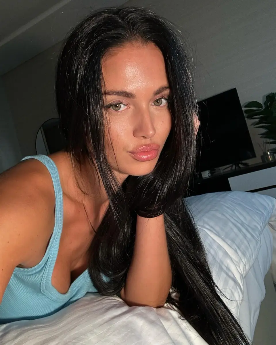 Lika escort in Dubai