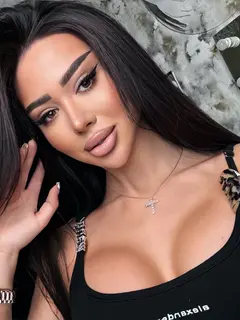 Olya escort in Dubai