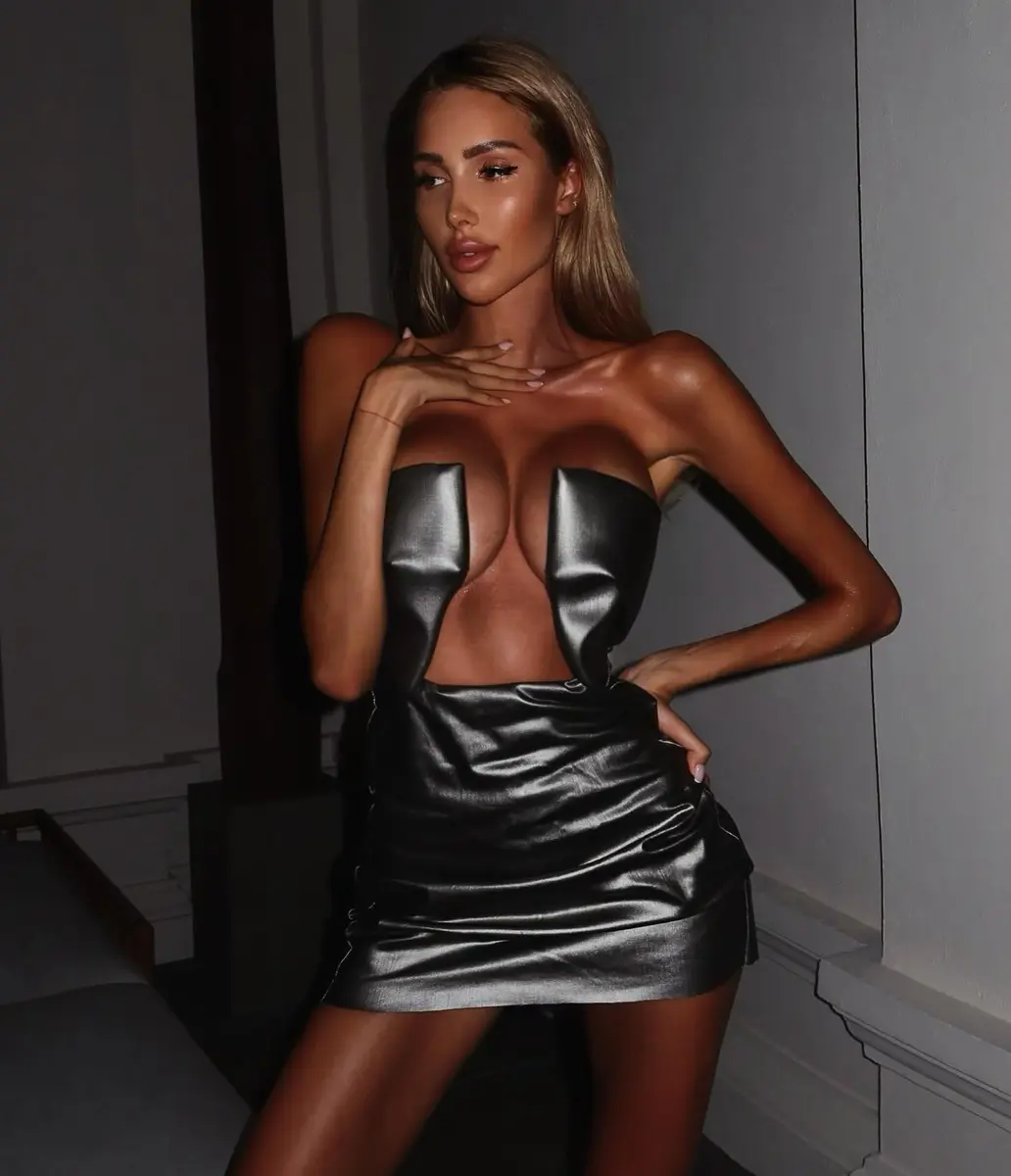 Selina escort in Dubai