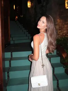 Til escort in Dubai