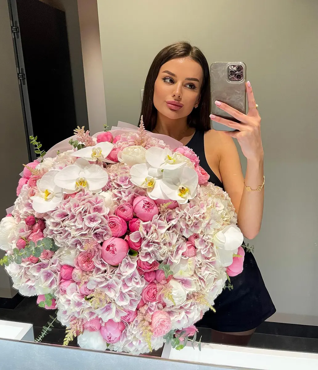 Victoria escort in Dubai