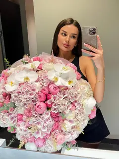 Victoria escort in Dubai