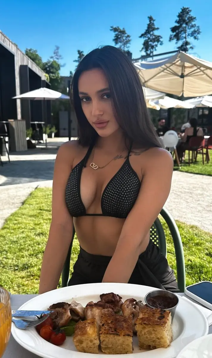 Вивьен эскорт в городе Дубай